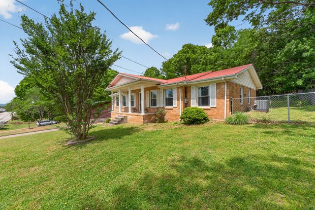 621 Carmack Ave, Carthage, TN 37030