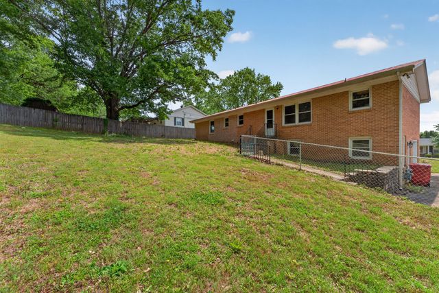 621 Carmack Ave, Carthage, TN 37030