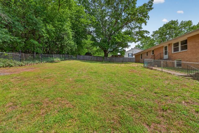 621 Carmack Ave, Carthage, TN 37030