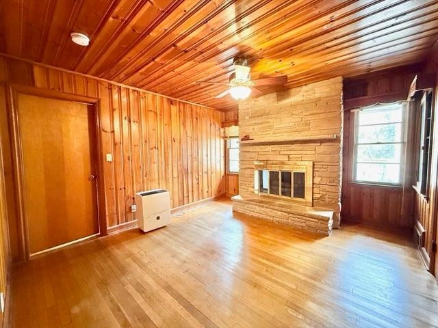 2076 Azalea Circle, Decatur, GA 30033