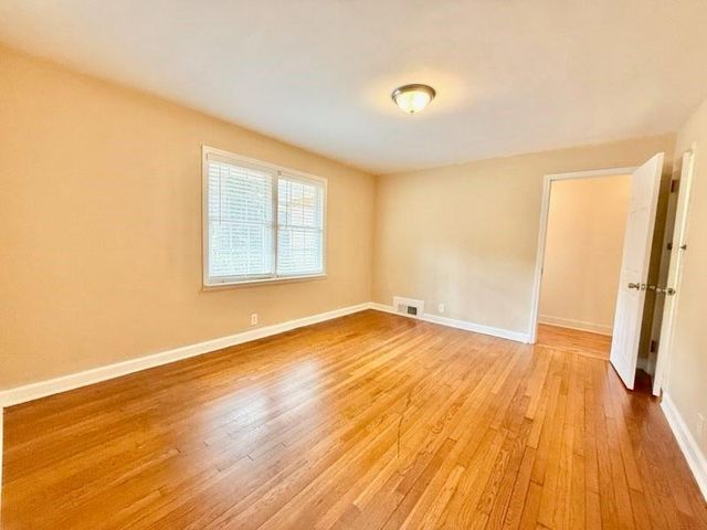 2076 Azalea Circle, Decatur, GA 30033