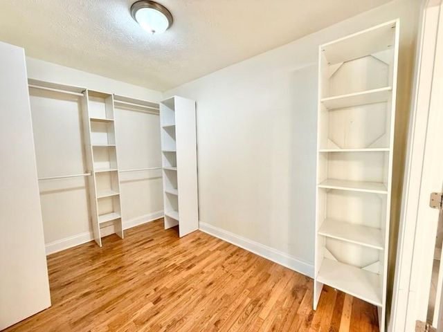 2076 Azalea Circle, Decatur, GA 30033