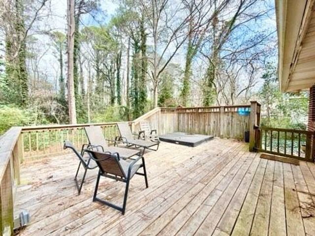 2076 Azalea Circle, Decatur, GA 30033