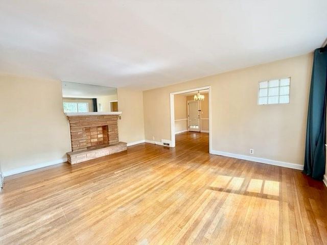 2076 Azalea Circle, Decatur, GA 30033