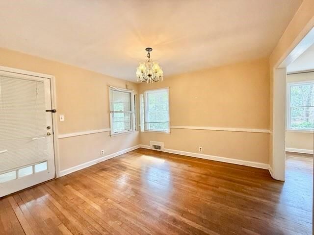 2076 Azalea Circle, Decatur, GA 30033