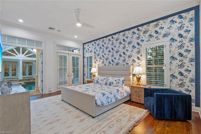 1551 Gulf Shore BLVD S, Naples, FL 34102