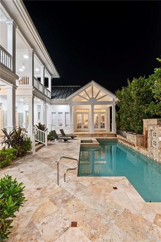 1551 Gulf Shore BLVD S, Naples, FL 34102