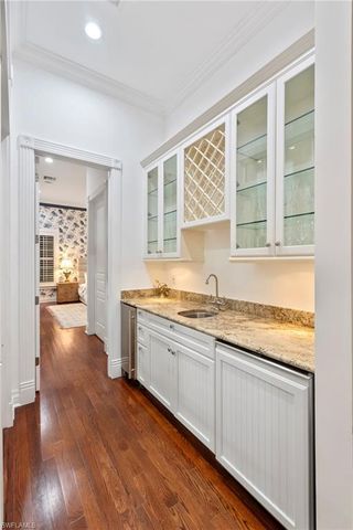 1551 Gulf Shore BLVD S, Naples, FL 34102