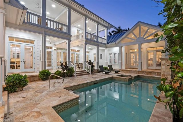 1551 Gulf Shore BLVD S, Naples, FL 34102