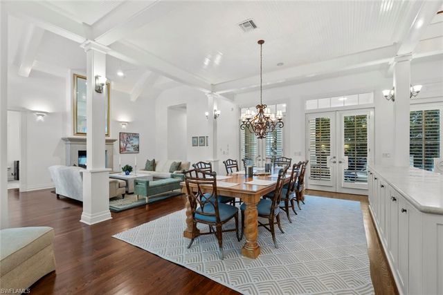 1551 Gulf Shore BLVD S, Naples, FL 34102