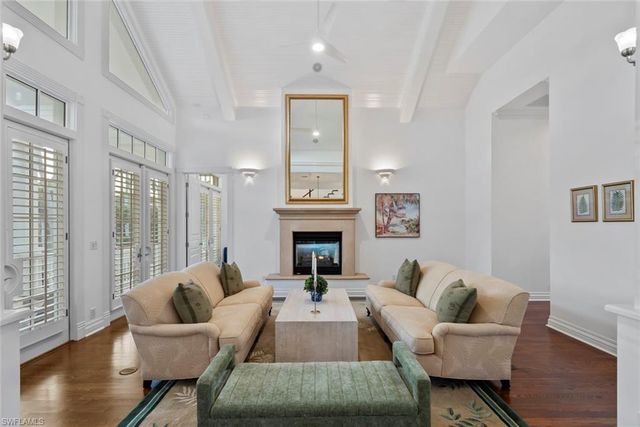 1551 Gulf Shore BLVD S, Naples, FL 34102