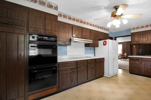 2399 Arabelle Drive NE, Lancaster, OH 43130