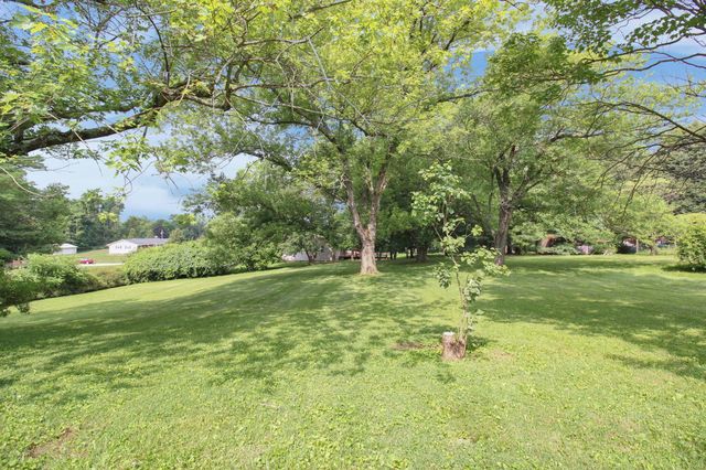 2399 Arabelle Drive NE, Lancaster, OH 43130