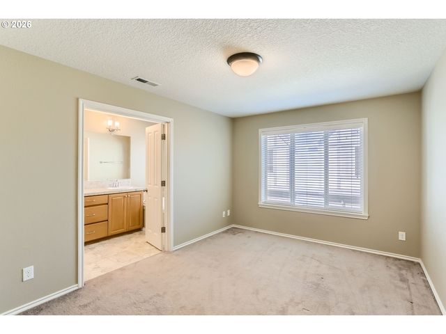 16159 Nw CENTINE Ln, Portland, OR 97229