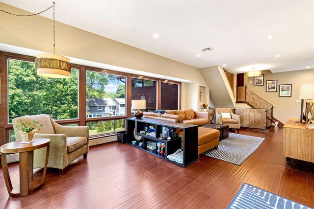 1530 Fairhaven BOULEVARD, Elm Grove, WI 53122