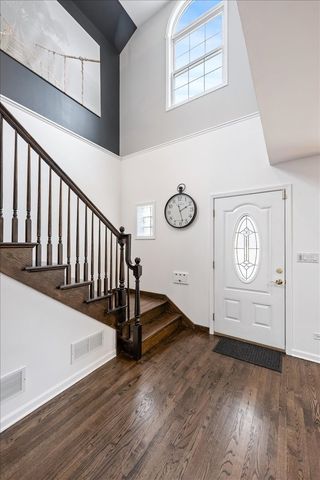 5877 N Central Avenue, Chicago, IL 60646