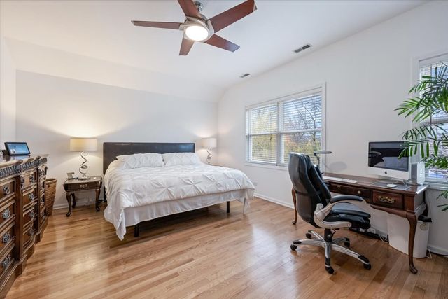 5877 N Central Avenue, Chicago, IL 60646