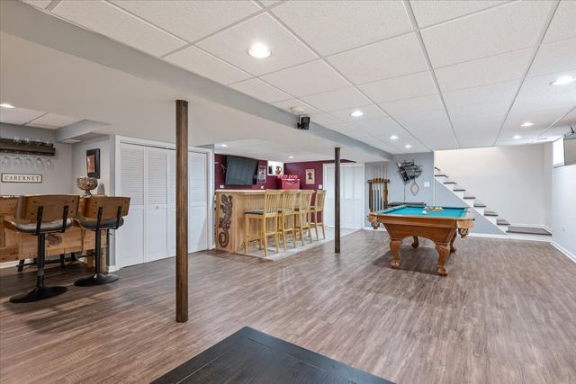 5877 N Central Avenue, Chicago, IL 60646