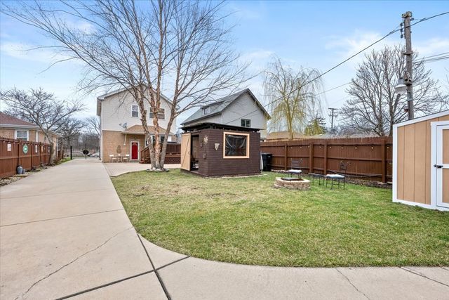 5877 N Central Avenue, Chicago, IL 60646