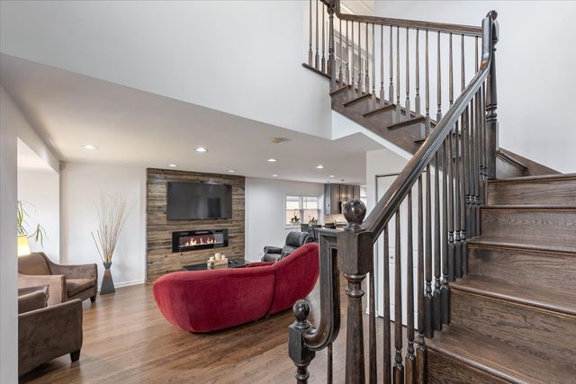 5877 N Central Avenue, Chicago, IL 60646