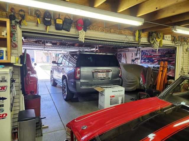 5877 N Central Avenue, Chicago, IL 60646