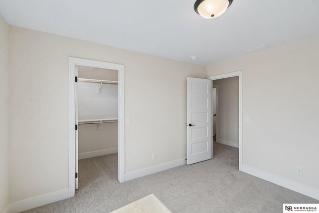3806 Prairie Breeze Road, Lincoln, NE 68516