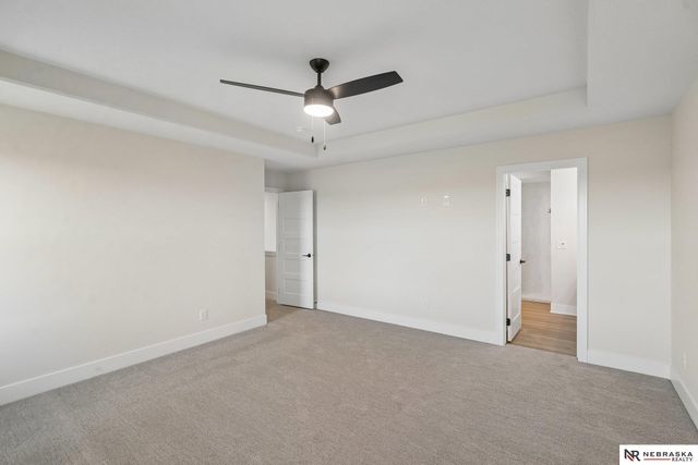 3806 Prairie Breeze Road, Lincoln, NE 68516