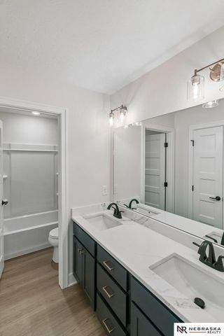 3806 Prairie Breeze Road, Lincoln, NE 68516