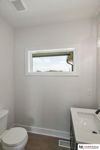 3806 Prairie Breeze Road, Lincoln, NE 68516