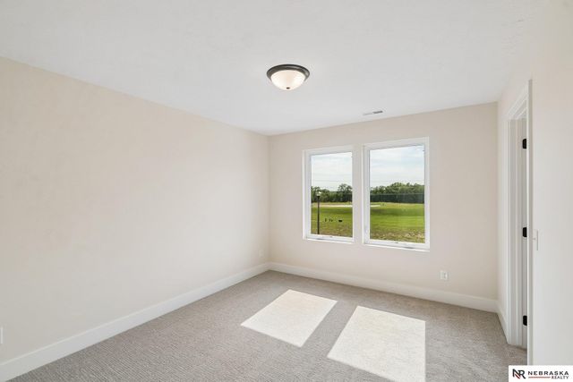 3806 Prairie Breeze Road, Lincoln, NE 68516