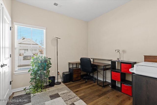 831 Rosemary Ln, La Grange, KY 40031