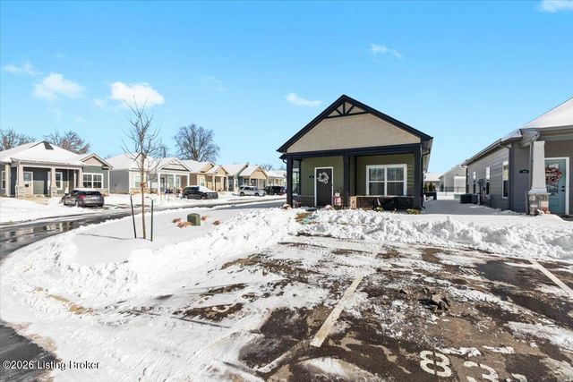 831 Rosemary Ln, La Grange, KY 40031