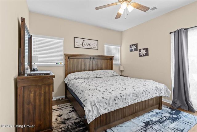 831 Rosemary Ln, La Grange, KY 40031