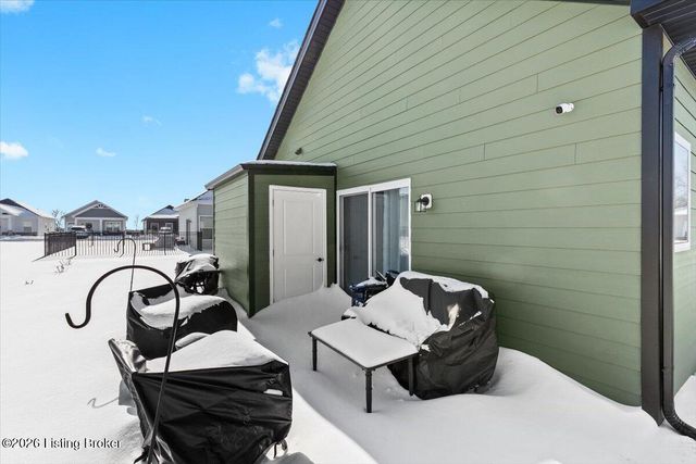 831 Rosemary Ln, La Grange, KY 40031