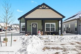 831 Rosemary Ln, La Grange, KY 40031