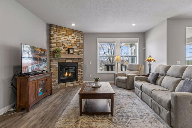 1581 Palmer Drive N, Lake Elmo, MN 55042