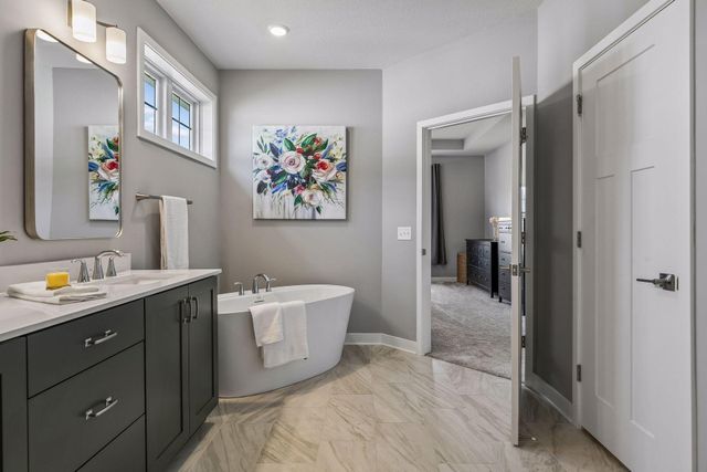 1581 Palmer Drive N, Lake Elmo, MN 55042