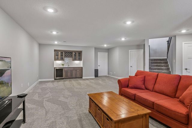 1581 Palmer Drive N, Lake Elmo, MN 55042