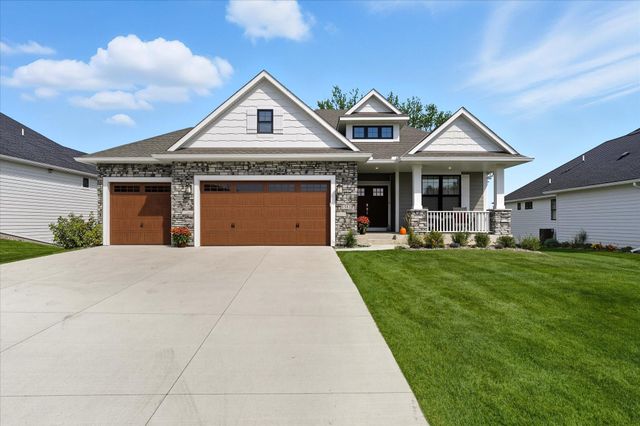 1581 Palmer Drive N, Lake Elmo, MN 55042