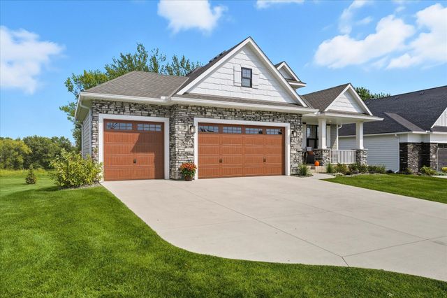 1581 Palmer Drive N, Lake Elmo, MN 55042