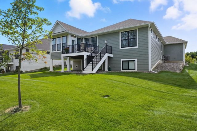 1581 Palmer Drive N, Lake Elmo, MN 55042