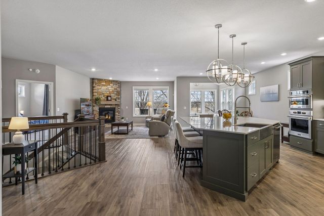 1581 Palmer Drive N, Lake Elmo, MN 55042