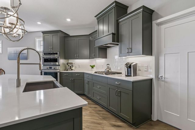 1581 Palmer Drive N, Lake Elmo, MN 55042