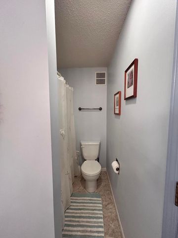 1352 E 400 Road, Bolivar, MO 65613