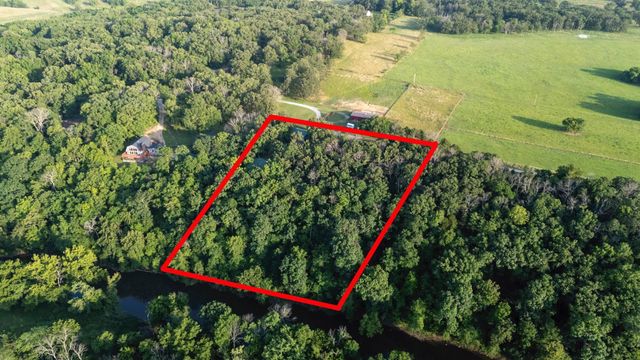 1352 E 400 Road, Bolivar, MO 65613