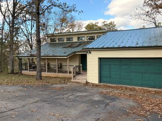 1352 E 400 Road, Bolivar, MO 65613