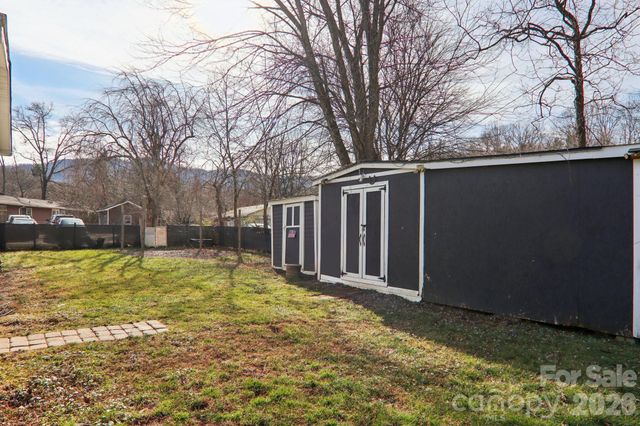 591 Blue Ridge Road, Black Mountain, NC 28711