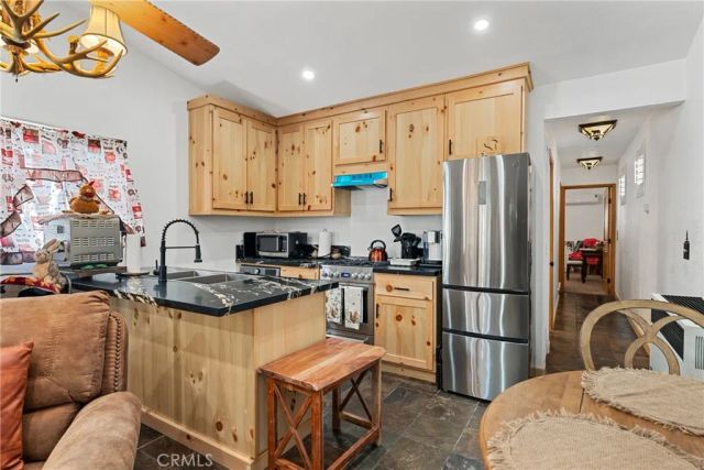 318 Los Angeles, Big Bear, CA 92386