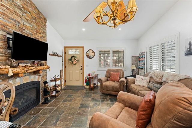 318 Los Angeles, Big Bear, CA 92386