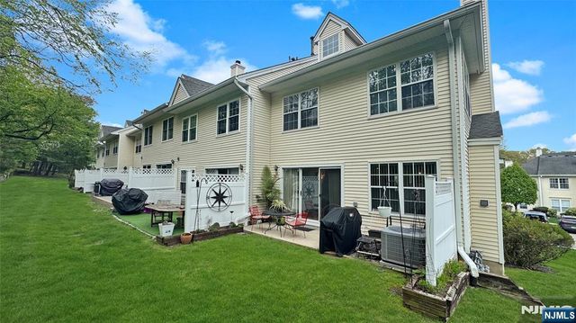 1051 Ash Drive, Mahwah, NJ 07430